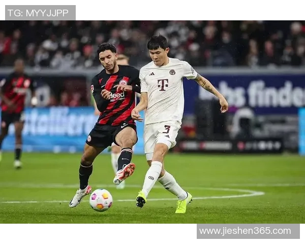 拜仁慕尼黑大胜法兰克福，领跑德甲积分榜稳如磐石